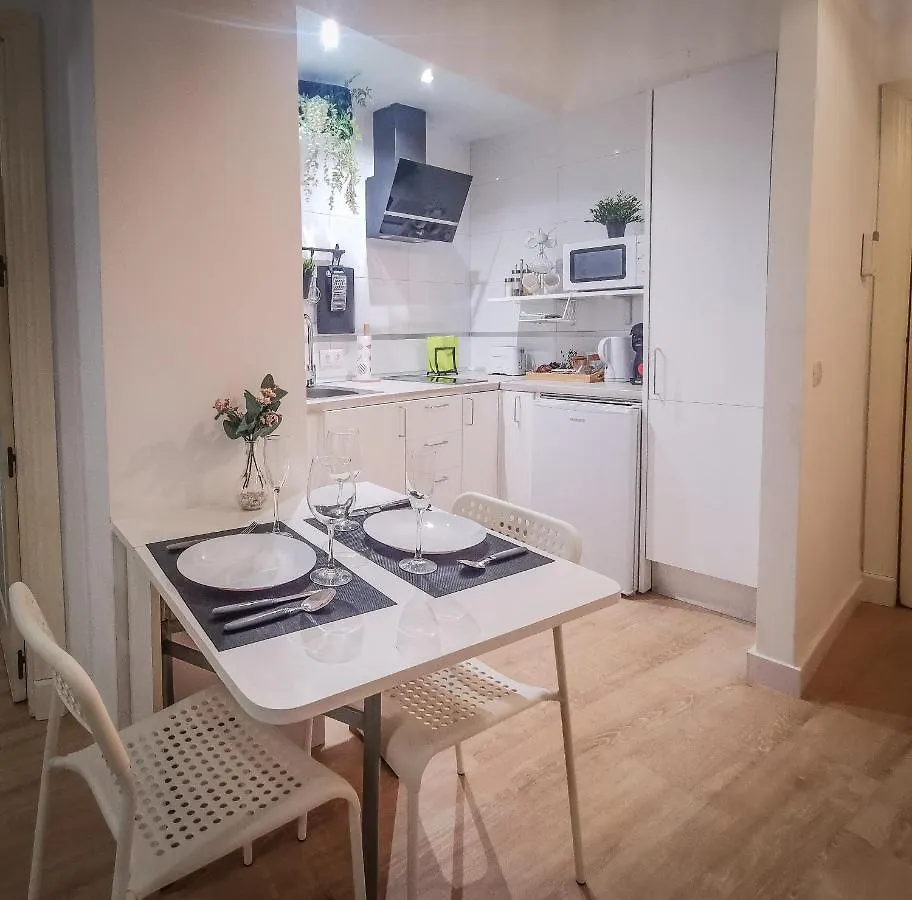 Apartamento A 2 Minutos De Plaza La Merced, Malaga 0*,